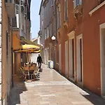Appartement Nena Center *